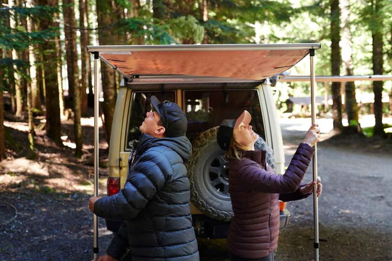 ARB 814301 Self-Standing Retractable Awning with PVC Bag – 4.1 ft Extension, USA/CA Spec 1250x2100mm