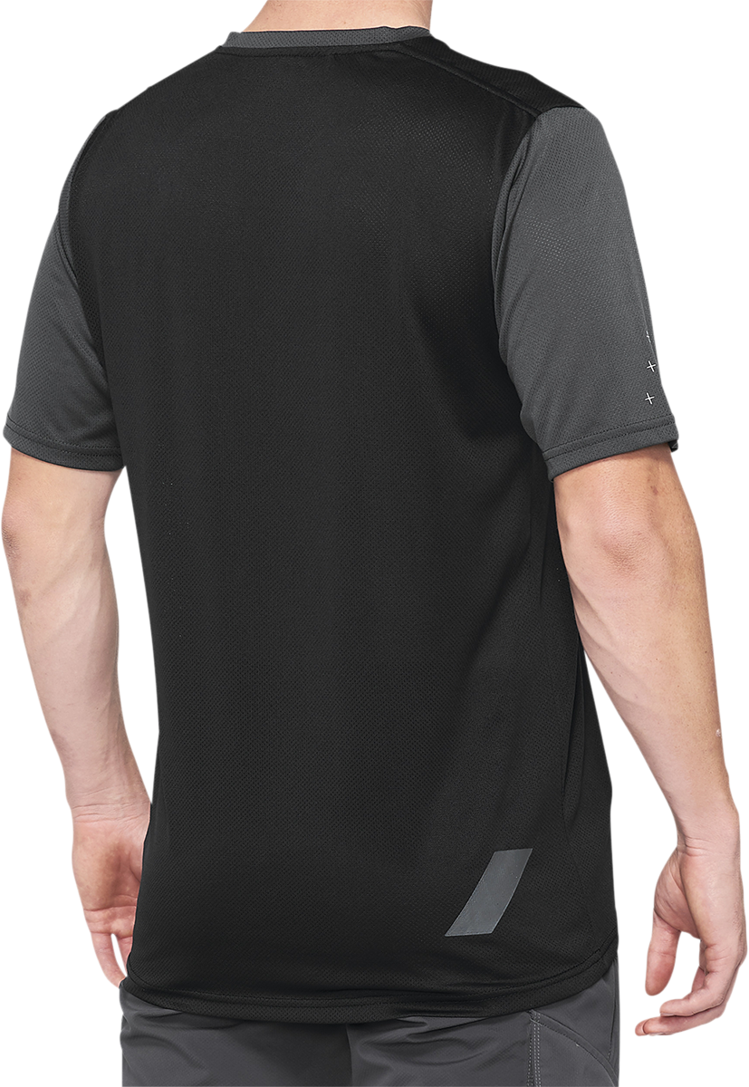 100% Ridecamp Short-Sleeve Jersey - Charcoal/Black, Part No. 40027-00007 – Compatible with Mountain Bikes and Road Bikes