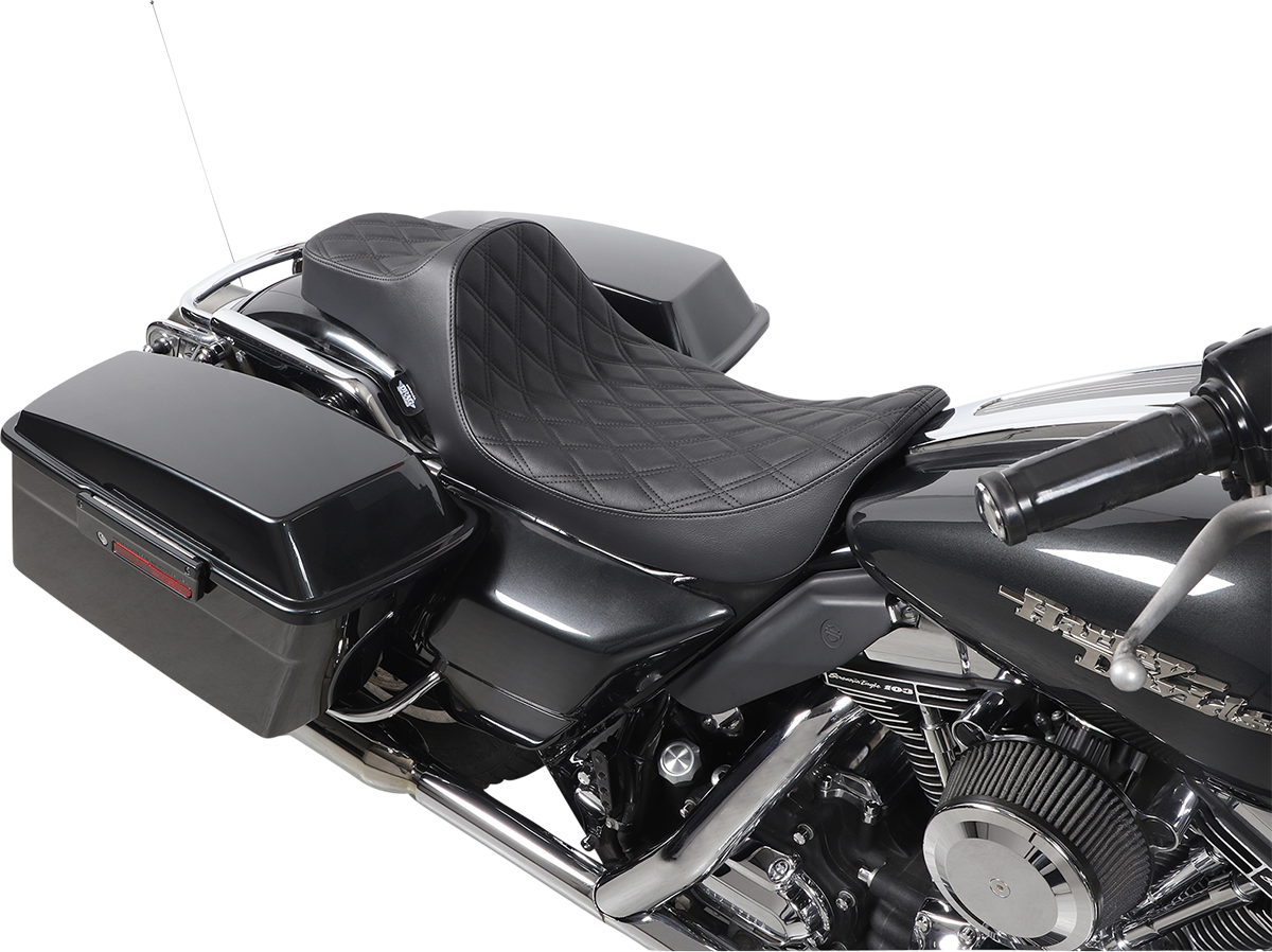 Drag Specialties Seats Extended Reach Predator III Seat for Harley FL '99-'07 with 6.5-Inch Driver Support, Black Stitching