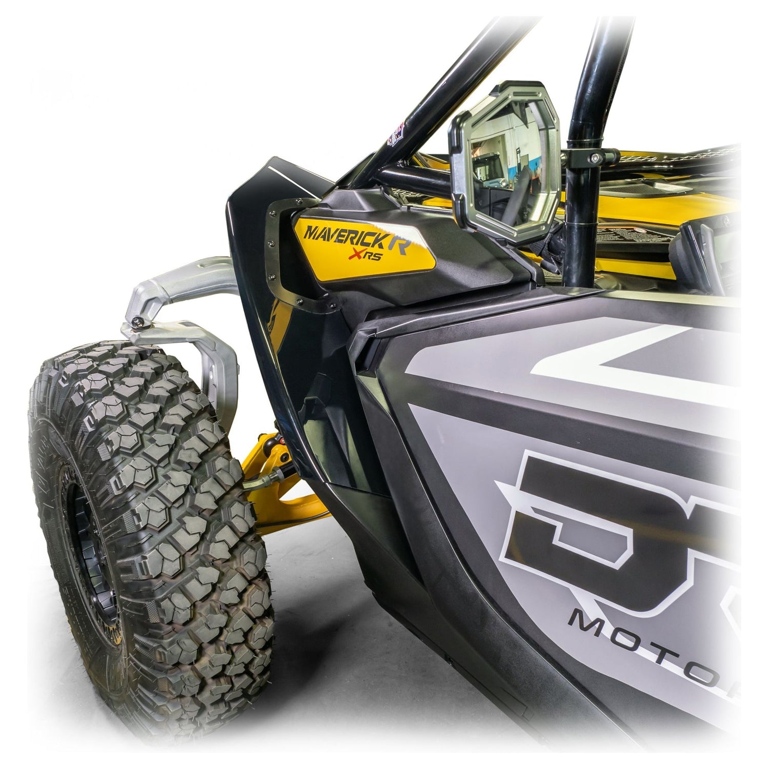 Can Am Maverick R Front Fender Kit | DRT Motorsports