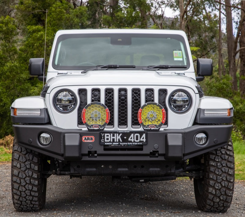 ARB Deluxe Winch Bumper for Jeep Wrangler YJ and TJ – Multi-Fit, Airbag Compatible with Tow Points and Fog Light Provisions