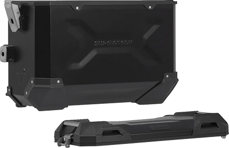 RAVEK Trunk Bed Light - Red - Wolverine 69-104R