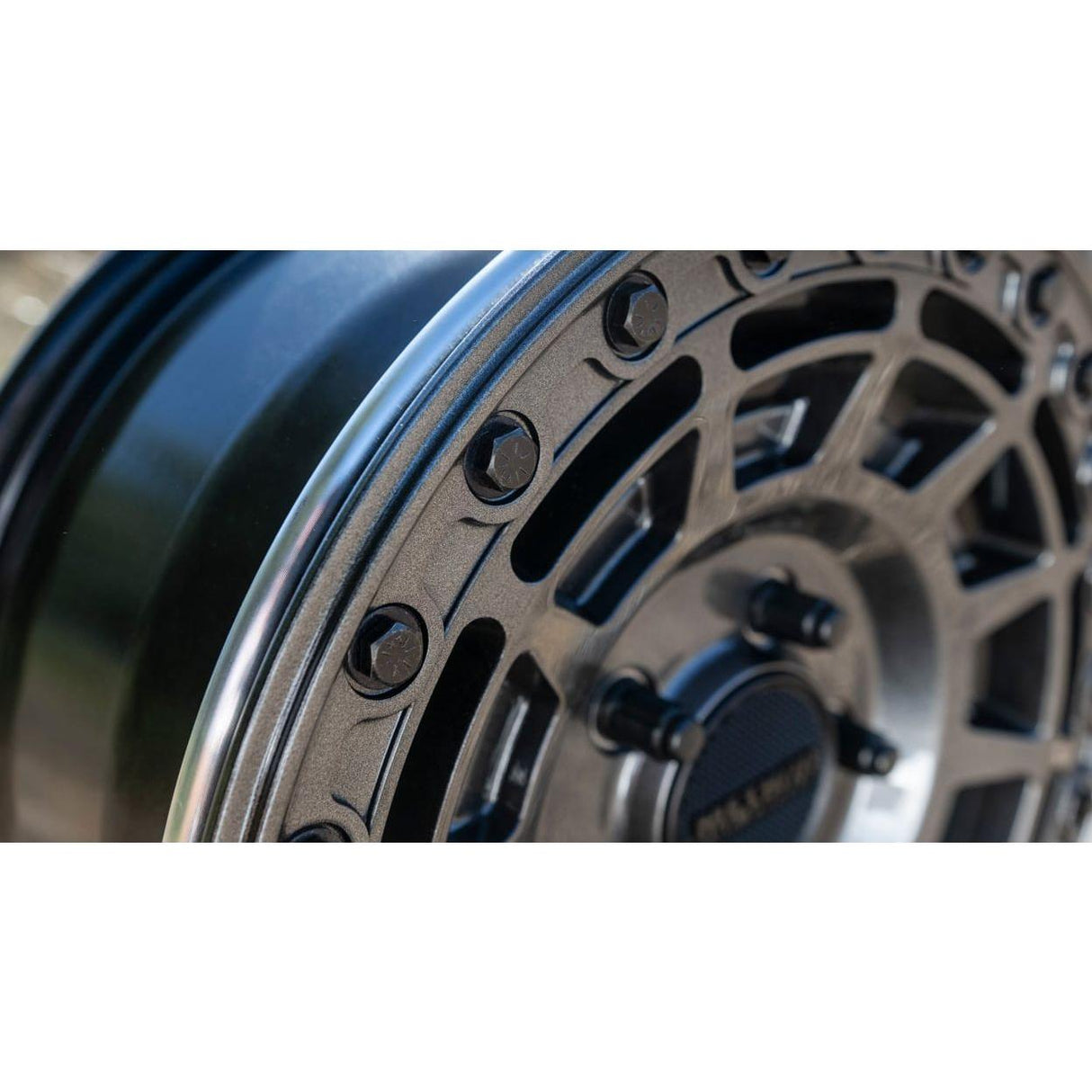 415 UTV Beadlock Wheel (Gloss Graphite) | Method Race Wheels