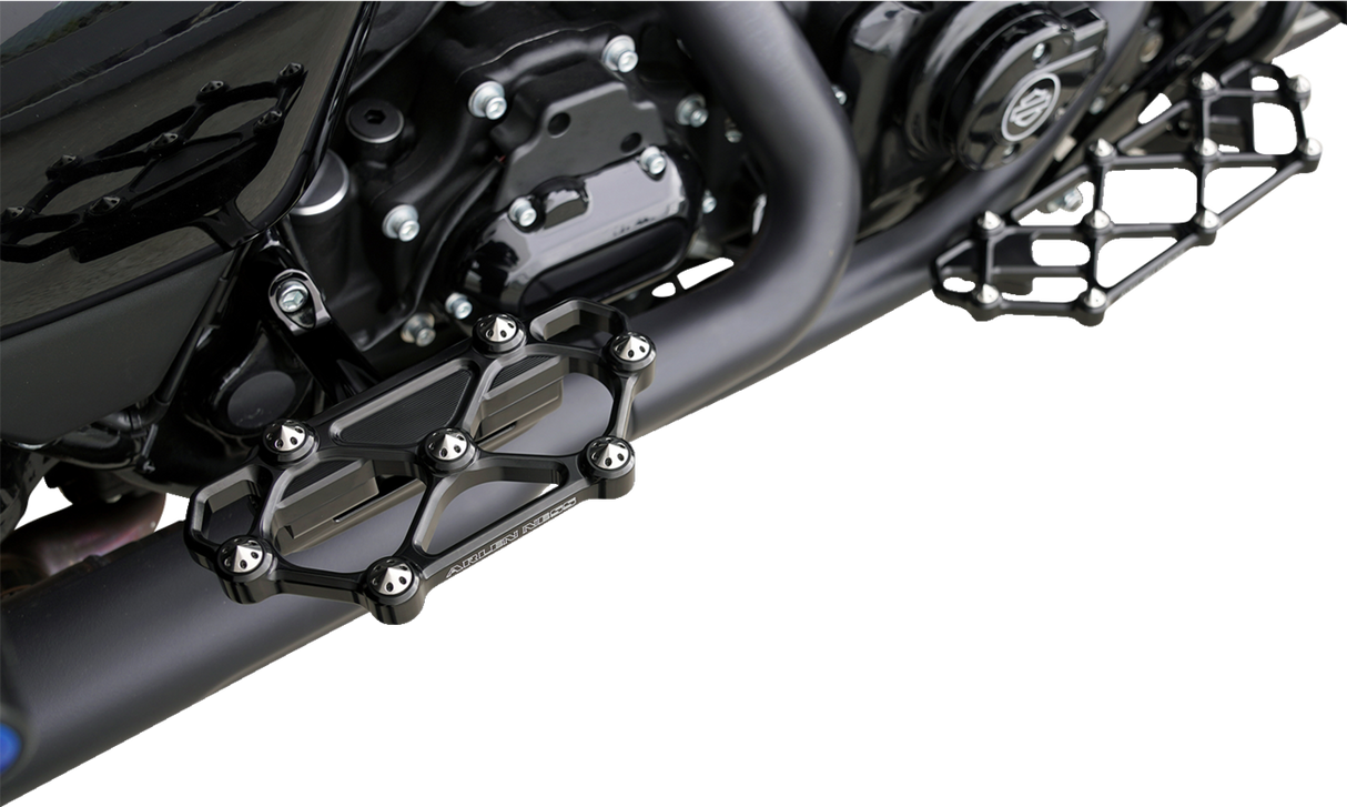 ARLEN NESS Diamond Floorboards - Passenger - Black 410-058