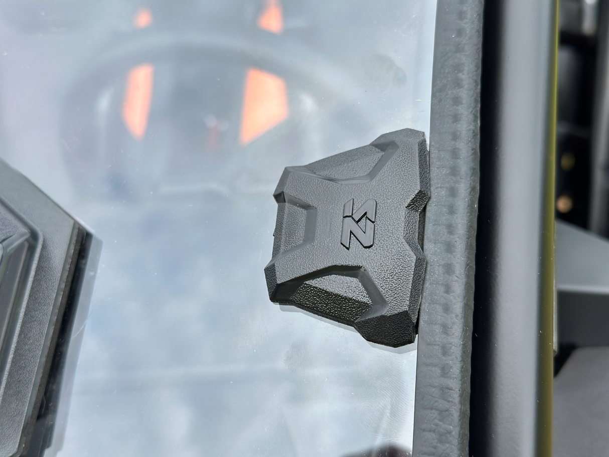 Seizmik Versa Vent Windshield for Polaris RZR XP 1000 2024 - Clear or Coated Polycarbonate, Weatherproof and Adjustable Ventilation