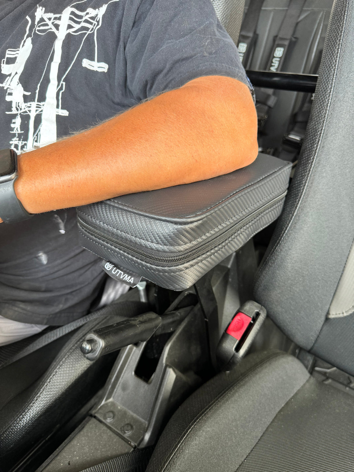 UTVMA RZR 1000/900 Armrest with Bracket (2014-2023)