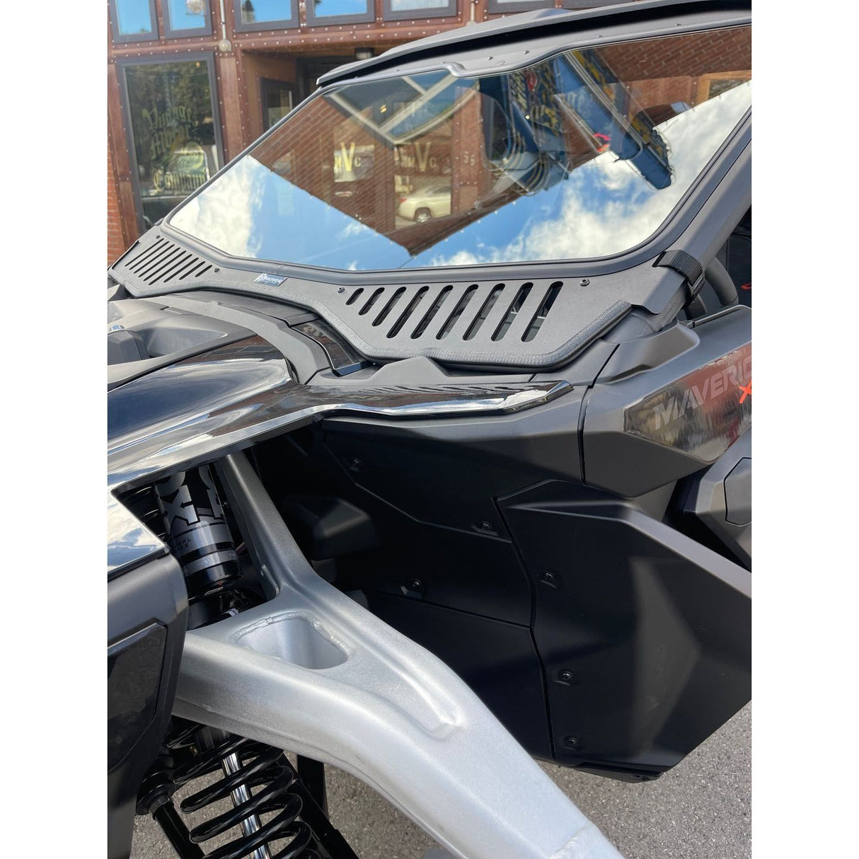 Can Am Maverick R Vented Glass Windshield | Bent Metal