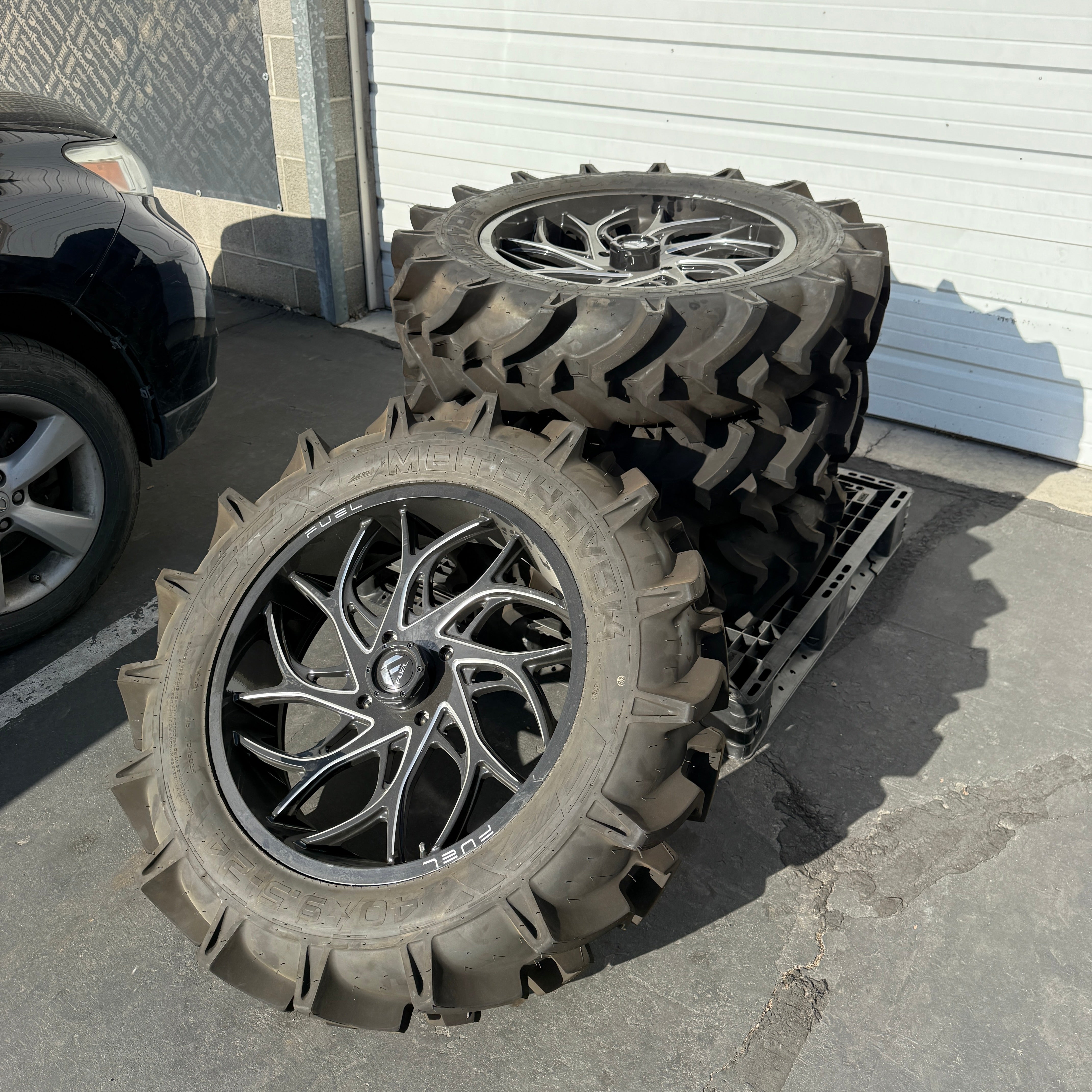 40" MotoHavok tire on 24" wheels (4/156 bolt pattern)