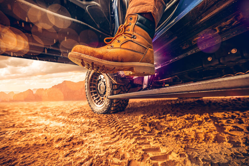 AMP Research PowerStep Plug & Play Running Boards for 2025-2026 Ram 1500 - Black