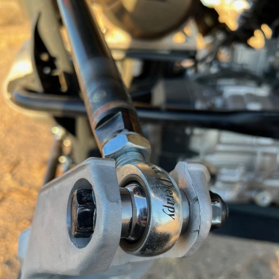 Can Am Maverick R Radius Rod Kit | Shock Therapy