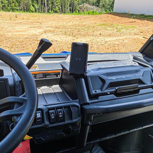 Can Am Defender Dash Mounted Wireless Phone Charger