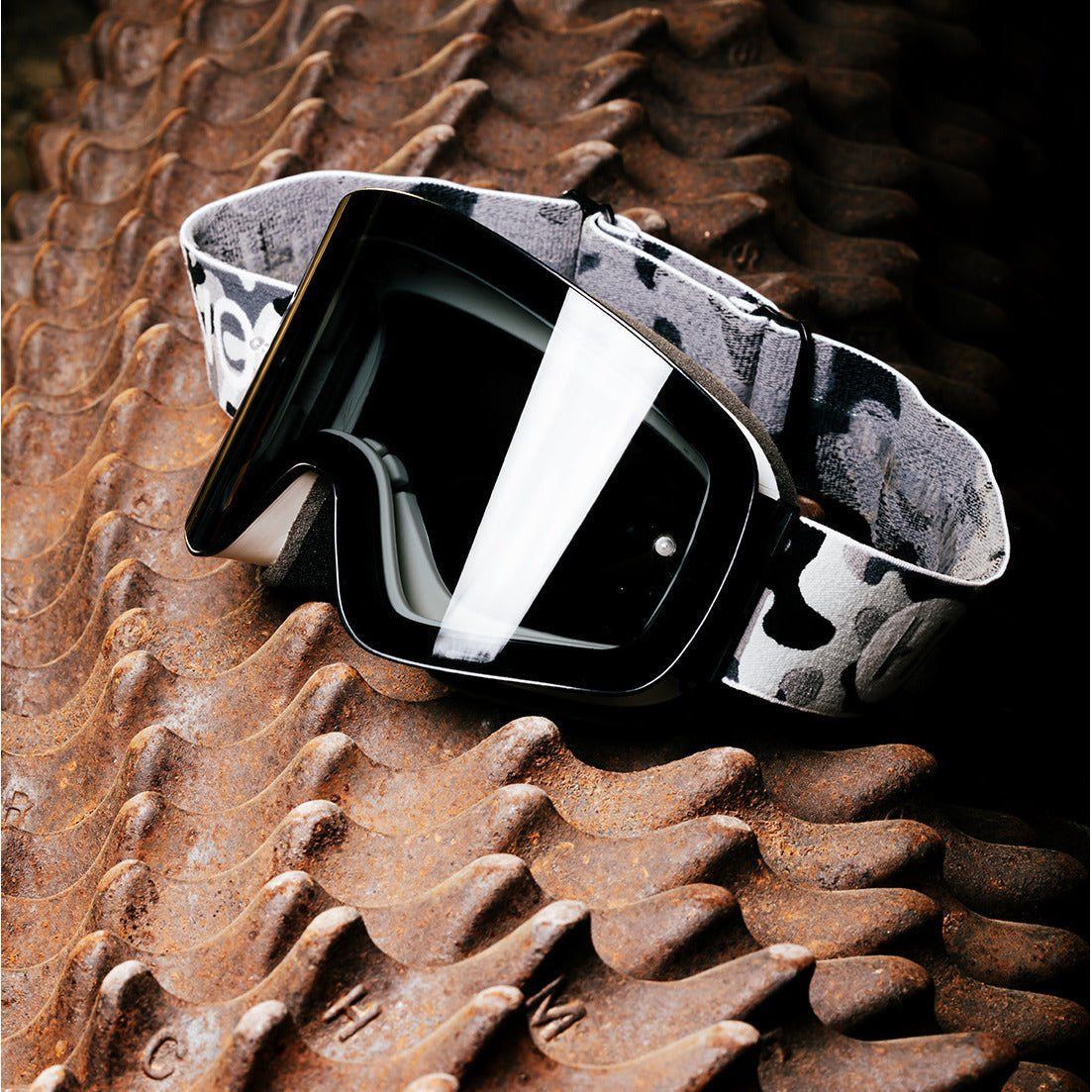 Infinity Goggle (Arctic Camo)