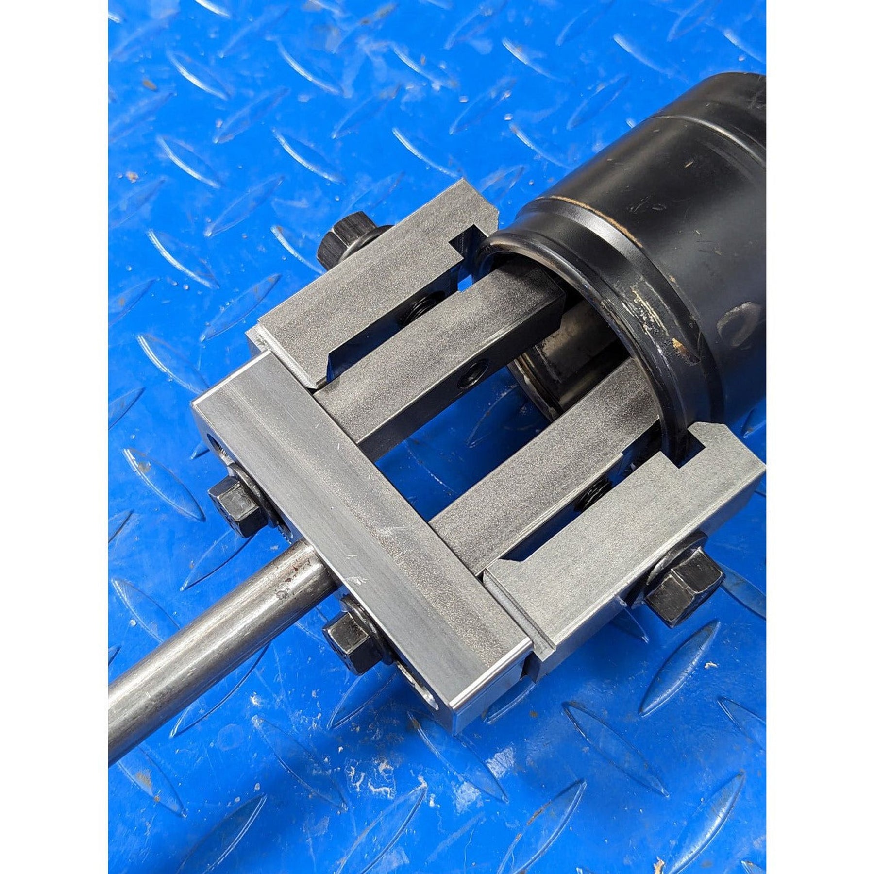 The Extractor CV Cup Puller Tool